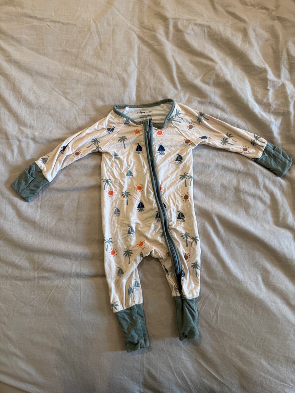 Unbranded Kids White & Green Palm-Print Footie Sleepwear